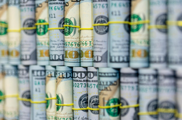 Международные резервы Украины в апреле снизились до $48,2 млрд