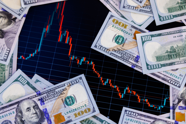 Наличный доллар на этой неделе может подняться до 44,50 грн
