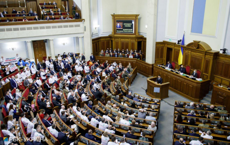 Податковий комітет підтримав продовження 50% податку на прибуток банків у 2027 році