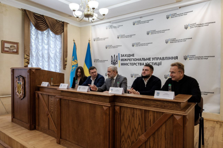 Экс-глава управления Минюста должен возместить государству более 3,3 млн грн за Range Rover