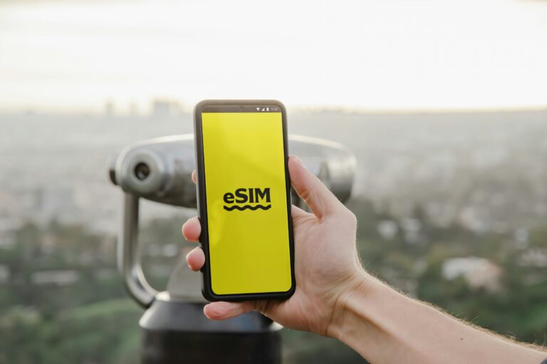 Starling запустив eSIM-плани для клієнтів у понад 130 країнах