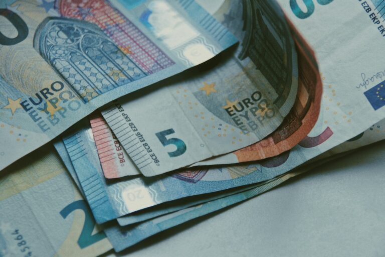 С 14 ноября для некоторых ФОП заработают новые лимиты на банковские переводы