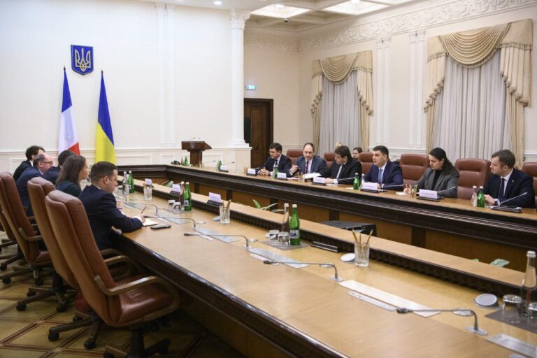 В Украине заморозили неприоритетные расходы: что известно